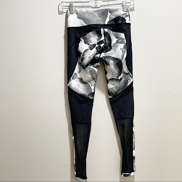 CALIA CARRIE UNDERWOOD Floral Mesh 7/8 Legging - Picture 3 of 8